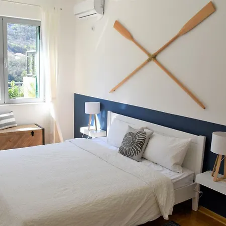 Sunny Holiday Flat With Private Garden Terrace * Podgorica