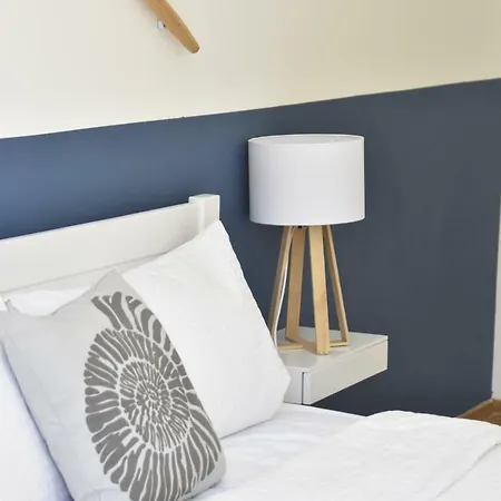 Lägenhet Sunny Holiday Flat With Private Garden Terrace
